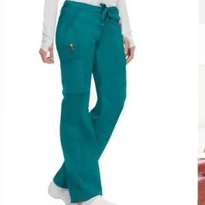 NWT Code Happy Women's Straight Leg Low-Rise Cargo Scrub Pants-46000A